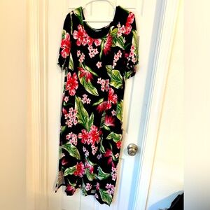 Catherine’s 2X (18/20) Black/Pink/Floral Maxi Dress with Pockets! EUC